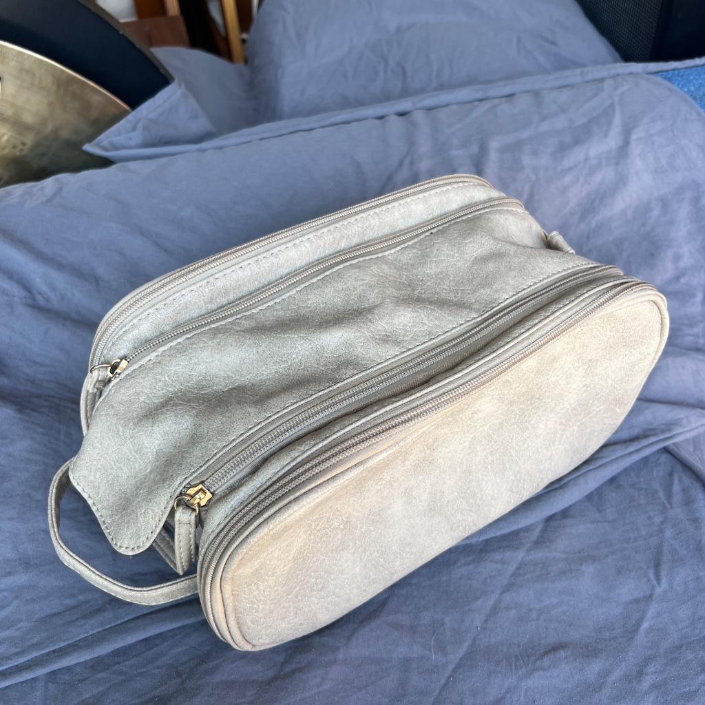 White Leather Toiletries Leather Bag